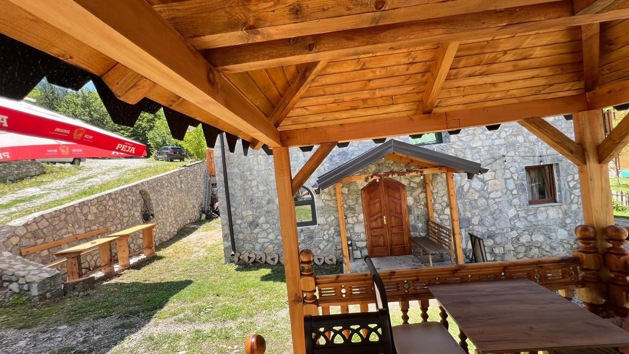 Stonehouse Villa Valbone Buitenkant foto