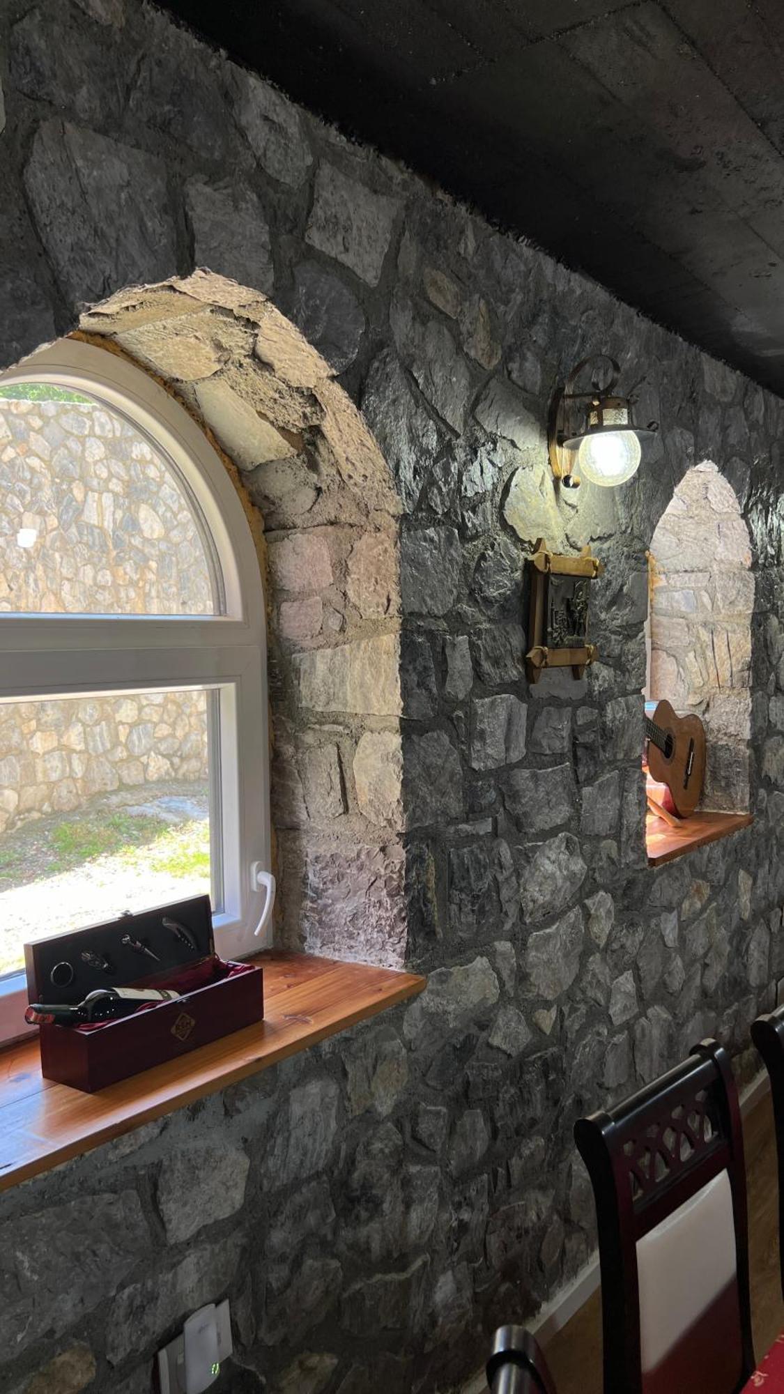 Stonehouse Villa Valbone Buitenkant foto